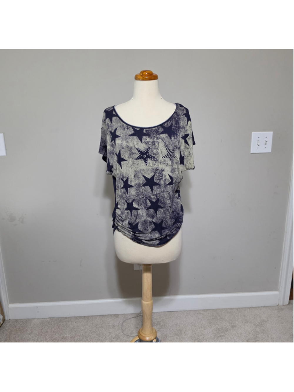 Skinny Minnie Star Print Shirt Size M Rhinestone Studded Tee